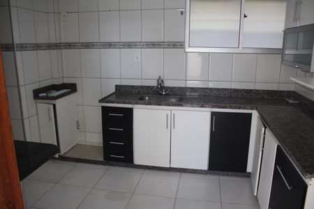 Apartamento à venda com 120m², 4 quartos e 2 vagasCozinha