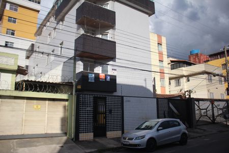 Apartamento à venda com 120m², 4 quartos e 2 vagasFachada