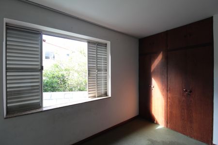 Casa para alugar com 246m², 4 quartos e 4 vagasSuite 1