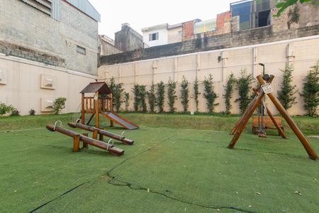 Apartamento para alugar com 43m², 2 quartos e sem vaga Apartamento para alugar com 43m², 2 quartos e sem vagaÁrea Comum - Playground