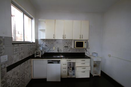 Casa à venda com 250m², 5 quartos e 3 vagasCozinha