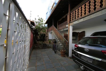 Casa à venda com 250m², 5 quartos e 3 vagasGaragem