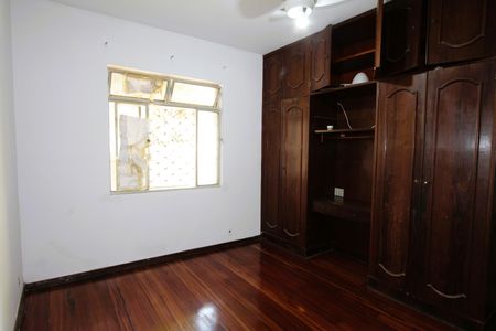 Casa à venda com 250m², 5 quartos e 3 vagasQuarto 2