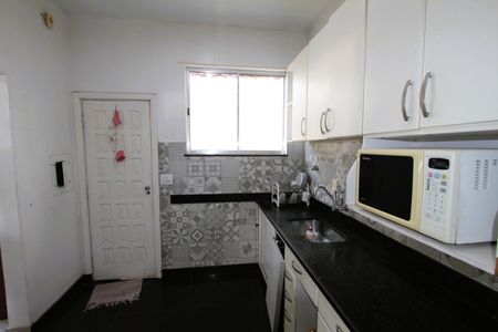 Casa à venda com 250m², 5 quartos e 3 vagasCozinha