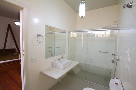 Casa à venda com 250m², 5 quartos e 3 vagasBanheiro do Quarto 3