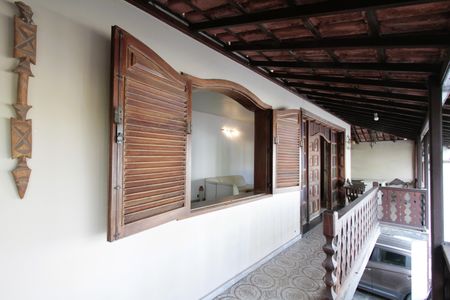 Casa à venda com 250m², 5 quartos e 3 vagasVaranda da sala