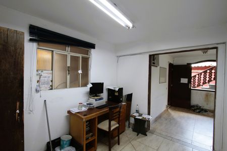 Casa à venda com 250m², 5 quartos e 3 vagasEscritório