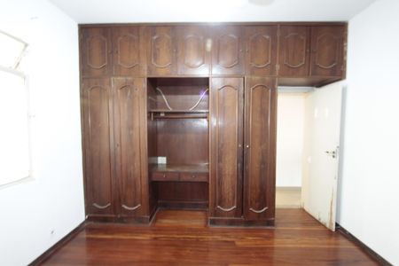 Casa à venda com 250m², 5 quartos e 3 vagasQuarto 2