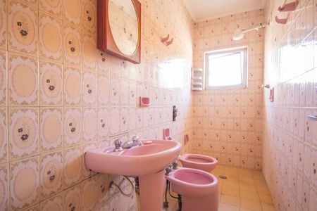 Casa à venda com 250m², 3 quartos e 6 vagasBanheiro