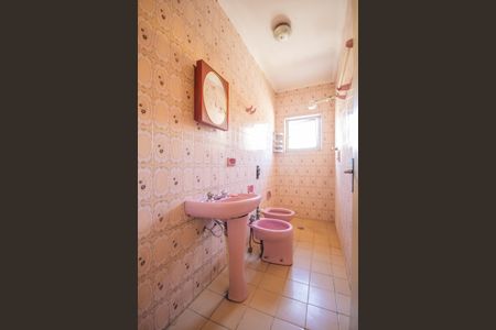 Casa à venda com 250m², 3 quartos e 6 vagasBanheiro