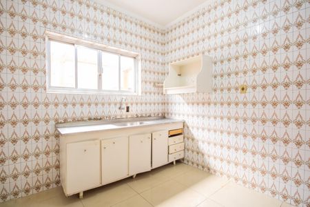 Casa à venda com 250m², 3 quartos e 6 vagasCozinha