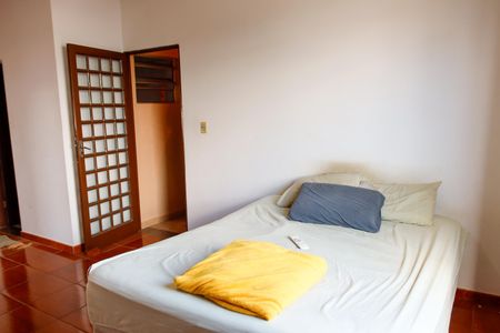 Casa à venda com 200m², 4 quartos e sem vagaQuarto 3 - Suíte