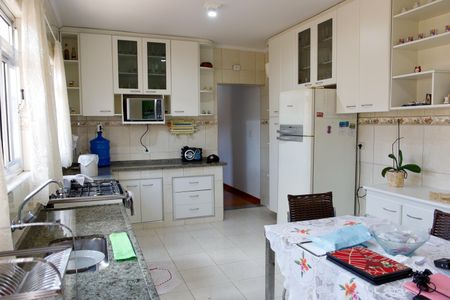 Casa à venda com 200m², 4 quartos e sem vagaCozinha