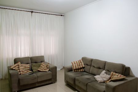 Casa à venda com 200m², 4 quartos e sem vagaSala