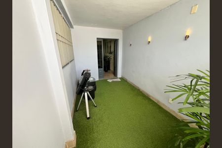 Casa à venda com 215m², 4 quartos e sem vagaEntrada