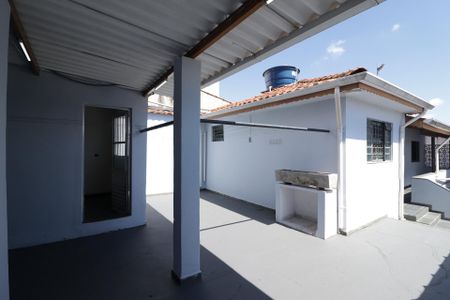 Casa à venda com 215m², 4 quartos e sem vagaÁrea de Serviço