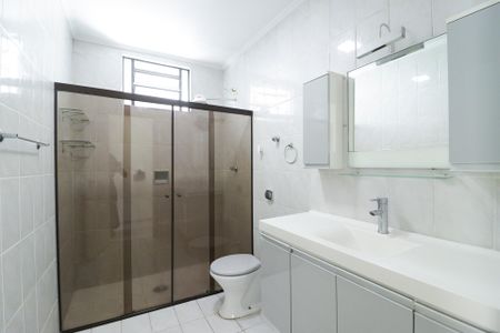 Casa à venda com 215m², 4 quartos e sem vagaBanheiro