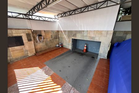 Casa à venda com 215m², 4 quartos e sem vagaGaragem