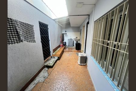 Casa à venda com 215m², 4 quartos e sem vagaÁrea de Serviço 2