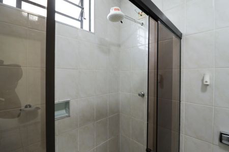 Casa à venda com 215m², 4 quartos e sem vagaBanheiro