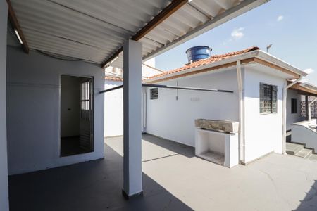 Casa à venda com 215m², 4 quartos e sem vagaÁrea de Serviço