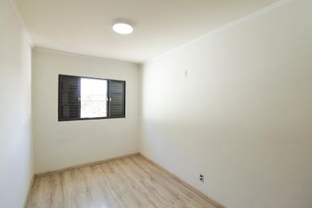 Casa à venda com 215m², 4 quartos e sem vagaQuarto 2