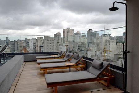 Apartamento à venda com 32m², 1 quarto e sem vagaÁrea comum - Piscina - deck