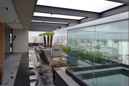 Apartamento à venda com 32m², 1 quarto e sem vagaÁrea comum - Piscina