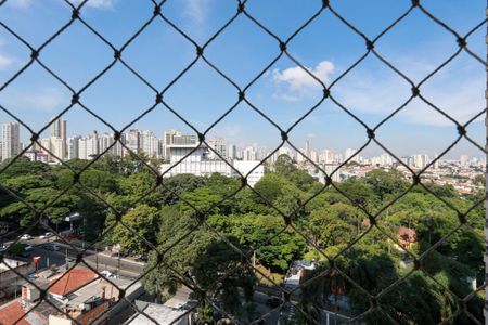 Apartamento à venda com 136m², 3 quartos e 2 vagas Apartamento à venda com 136m², 3 quartos e 2 vagasVista da Suíte 2