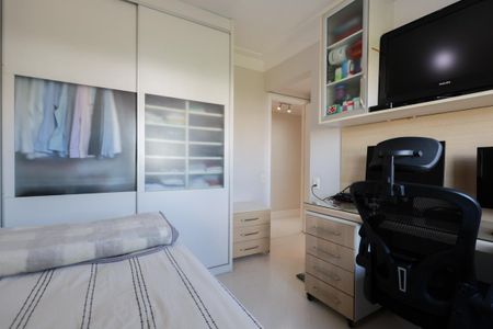 Apartamento à venda com 136m², 3 quartos e 2 vagas Apartamento à venda com 136m², 3 quartos e 2 vagasSuíte 3