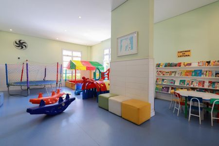 Apartamento à venda com 136m², 3 quartos e 2 vagas Apartamento à venda com 136m², 3 quartos e 2 vagasÁrea comum - Brinquedoteca