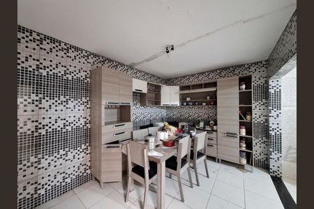 Casa à venda com 200m², 2 quartos e 1 vagaCozinha