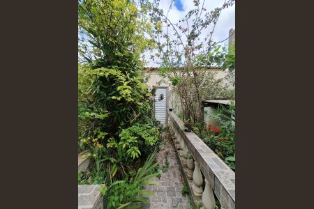 Casa à venda com 200m², 2 quartos e 1 vagaQuintal