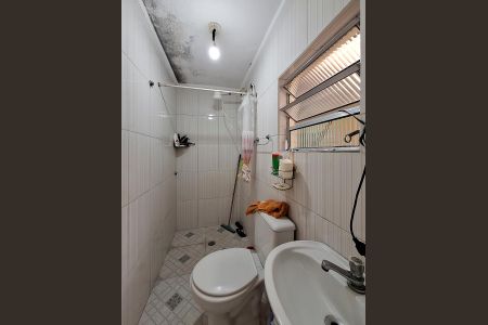 Casa à venda com 200m², 2 quartos e 1 vagaBanheiro
