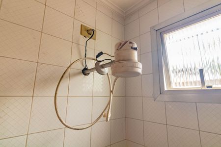 Casa à venda com 222m², 3 quartos e 2 vagas Casa à venda com 222m², 3 quartos e 2 vagasBanheiro de Serviço