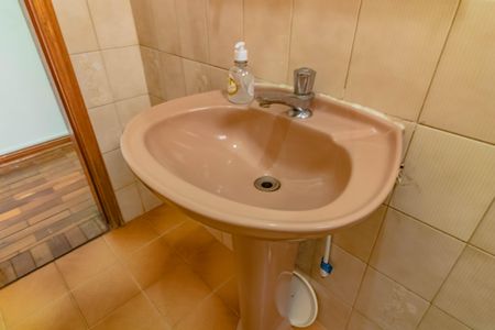 Casa à venda com 222m², 3 quartos e 2 vagas Casa à venda com 222m², 3 quartos e 2 vagasLavabo