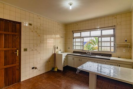 Casa à venda com 222m², 3 quartos e 2 vagas Casa à venda com 222m², 3 quartos e 2 vagasCozinha