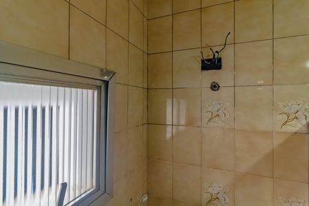 Casa à venda com 222m², 3 quartos e 2 vagas Casa à venda com 222m², 3 quartos e 2 vagasBanheiro Social