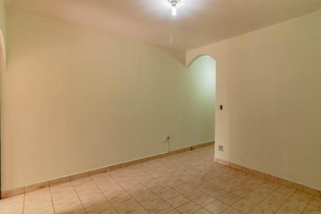 Casa à venda com 222m², 3 quartos e 2 vagas Casa à venda com 222m², 3 quartos e 2 vagasCopa