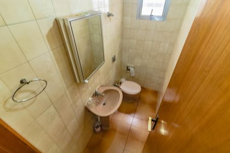 Casa à venda com 222m², 3 quartos e 2 vagas Casa à venda com 222m², 3 quartos e 2 vagasLavabo