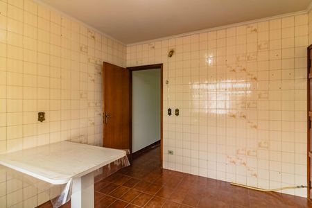 Casa à venda com 222m², 3 quartos e 2 vagas Casa à venda com 222m², 3 quartos e 2 vagasCozinha