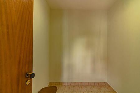 Casa à venda com 222m², 3 quartos e 2 vagas Casa à venda com 222m², 3 quartos e 2 vagasQuarto de Serviço