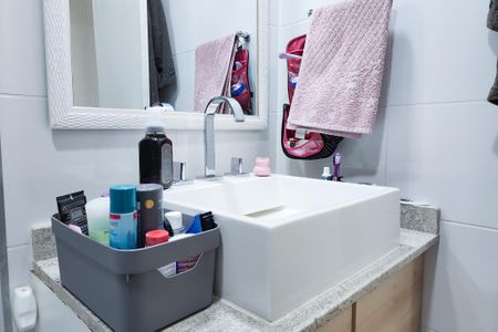 Apartamento à venda com 75m², 2 quartos e 1 vagaBanheiro da Suíte