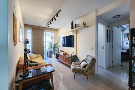 Apartamento à venda com 75m², 2 quartos e 1 vagaSala