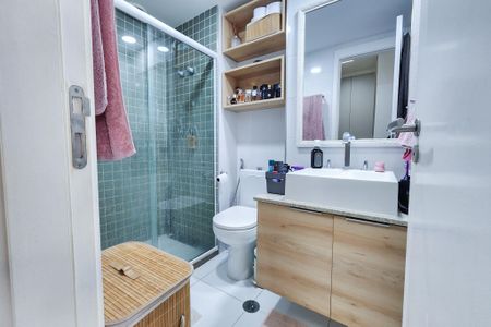 Apartamento à venda com 75m², 2 quartos e 1 vagaBanheiro da Suíte