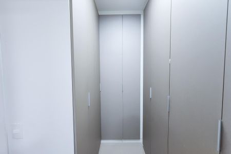 Apartamento à venda com 75m², 2 quartos e 1 vagaCloset da suíte