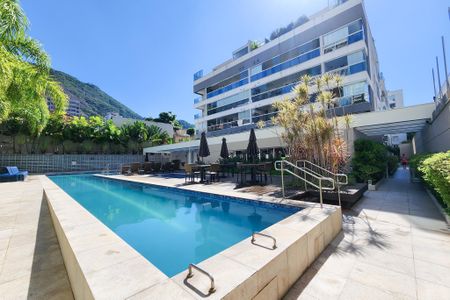 Apartamento à venda com 75m², 2 quartos e 1 vagaÁrea comum - Piscina