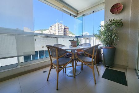 Apartamento à venda com 75m², 2 quartos e 1 vagaVaranda