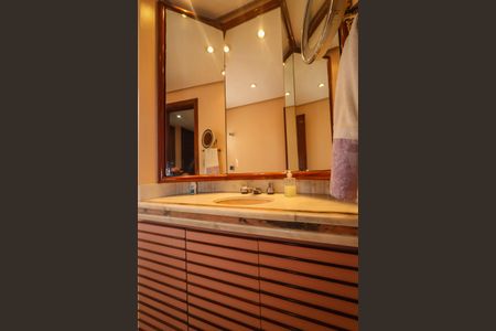 Apartamento à venda com 367m², 4 quartos e 4 vagas Apartamento à venda com 367m², 4 quartos e 4 vagasLavabo da Suite Master