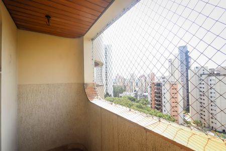 Apartamento à venda com 367m², 4 quartos e 4 vagas Apartamento à venda com 367m², 4 quartos e 4 vagasVaranda da Suite 2